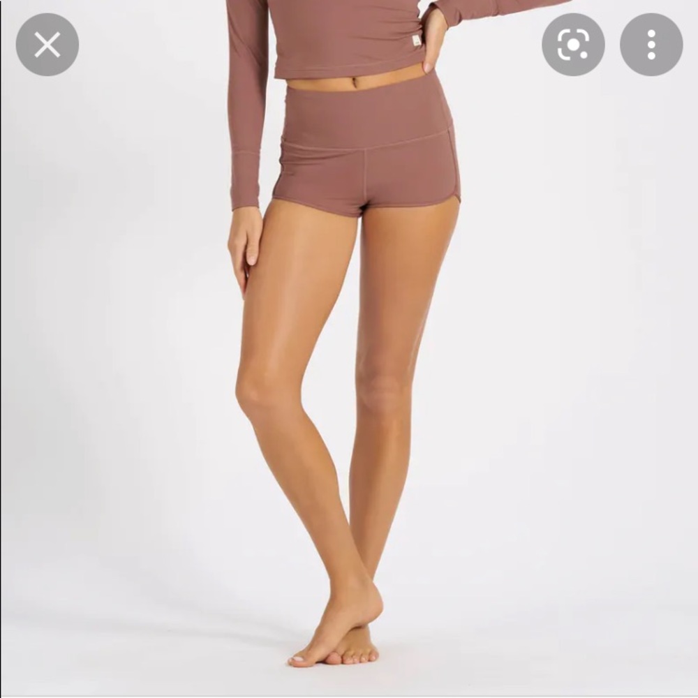 NWT Vuori Seascape Shorty sz Large